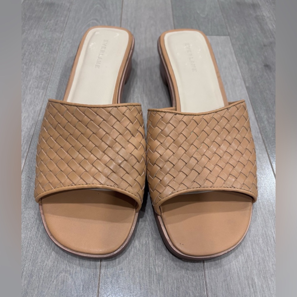 Everlane Woven Slide Mules in Tan